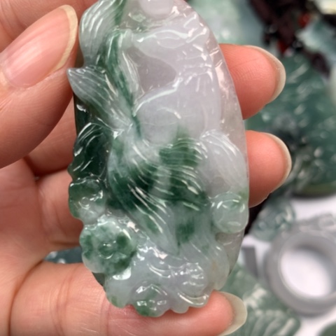 翡翠颈饰未镶嵌翡翠