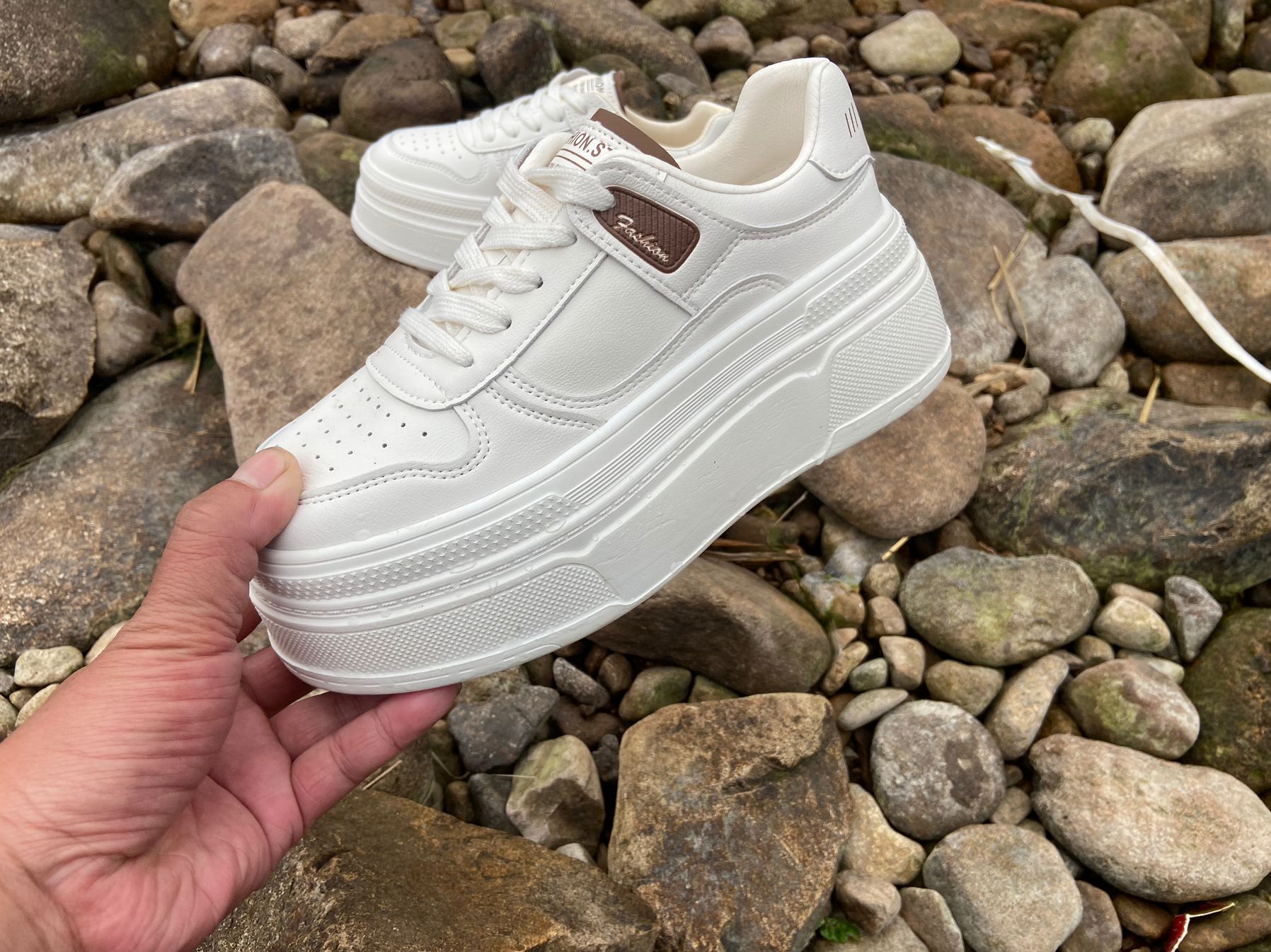 【发泡超轻底】7厘米厚底小白鞋女年春秋新款松糕鞋内增高小个子