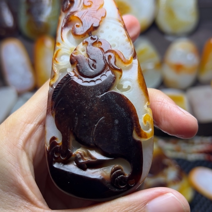 和田玉未镶嵌颈饰