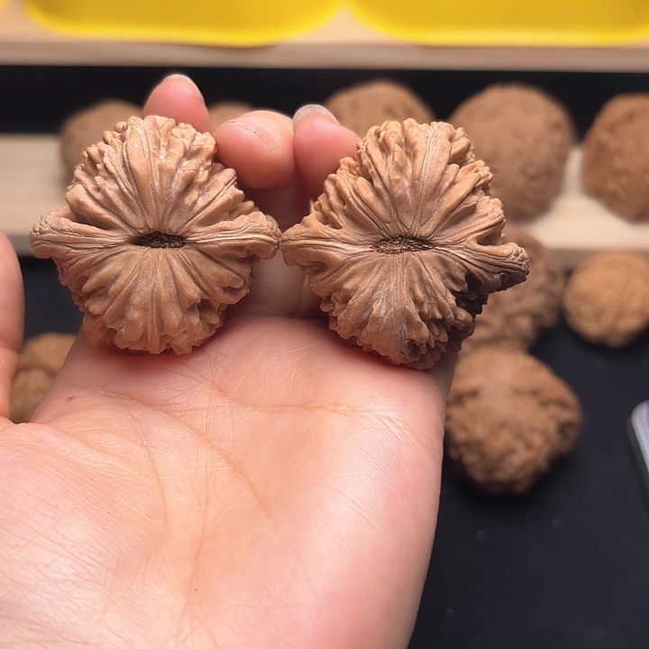 文玩核桃吊坠42四座楼