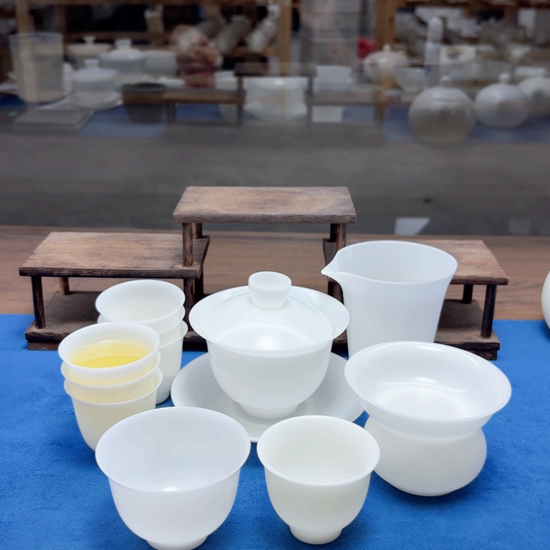 一**往瓷都陈厂长茶具工厂