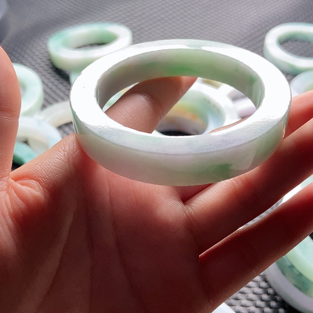 定制翡翠A未镶嵌约*