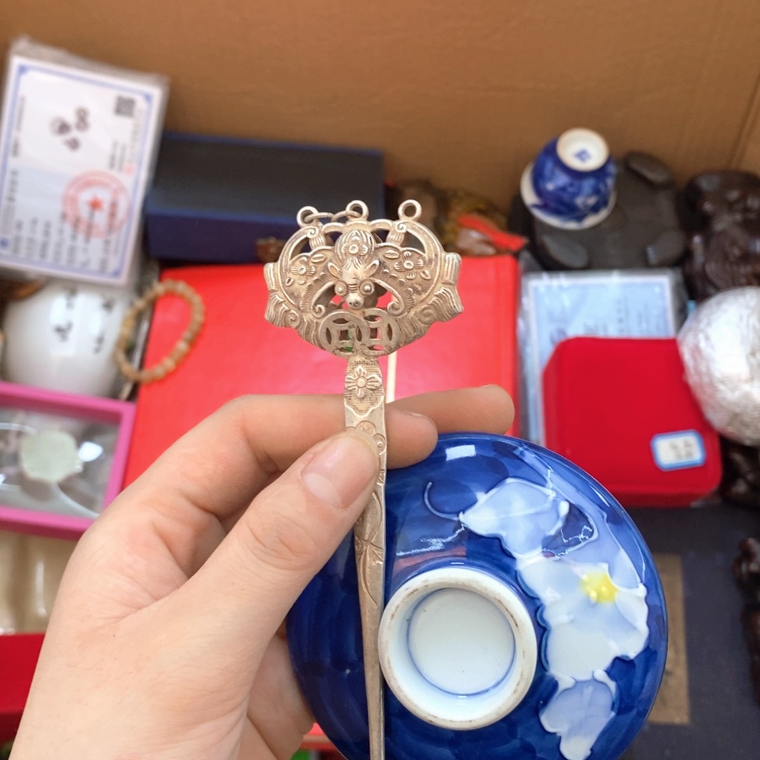 瓷片不哈哈哈哈哈哈哈哈