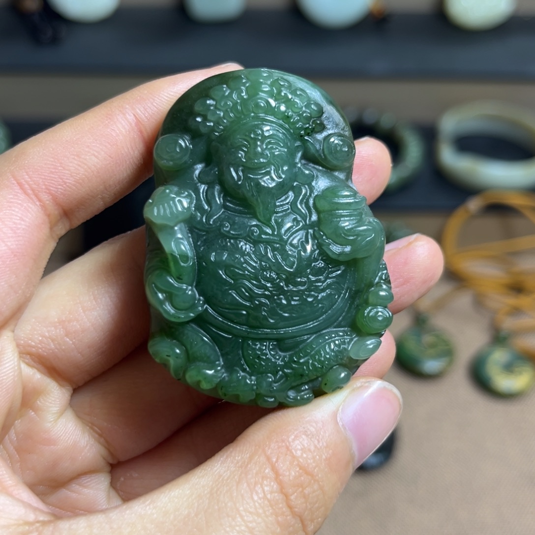 御***青和田玉未镶嵌颈饰