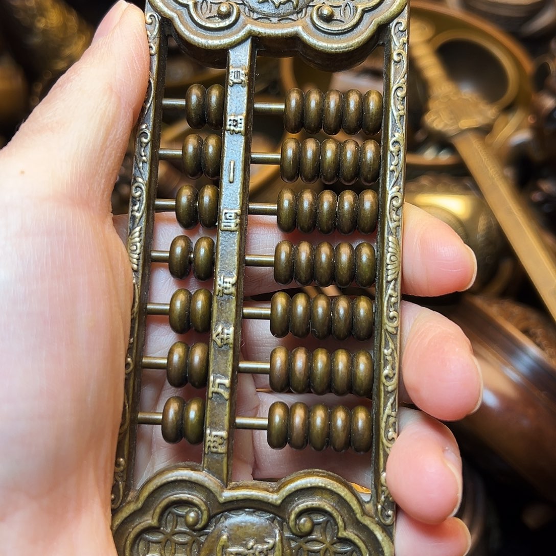 精美铜器工艺品等