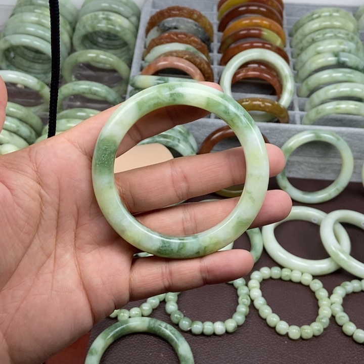 蛇纹石玉手镯未镶嵌?***?