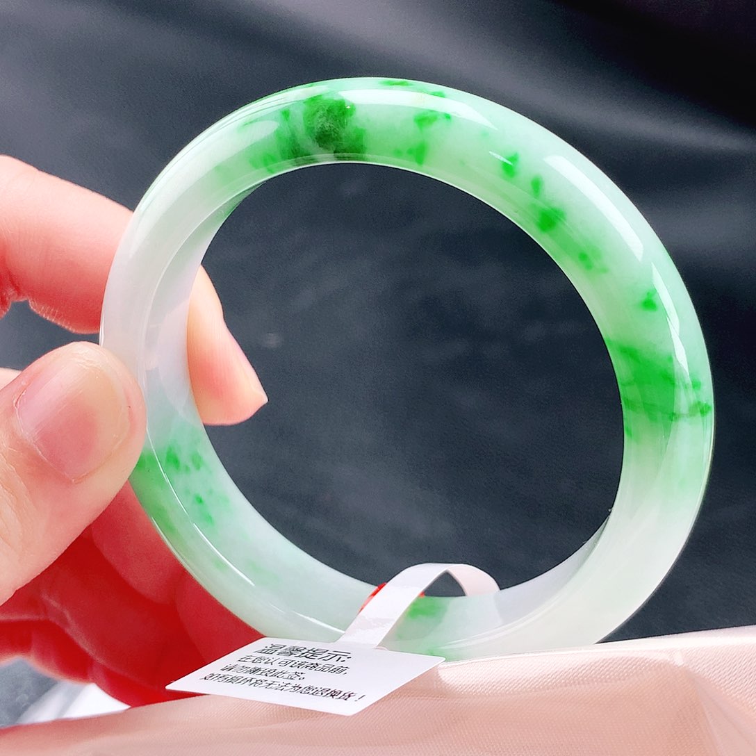 未镶嵌手镯翡翠54圈