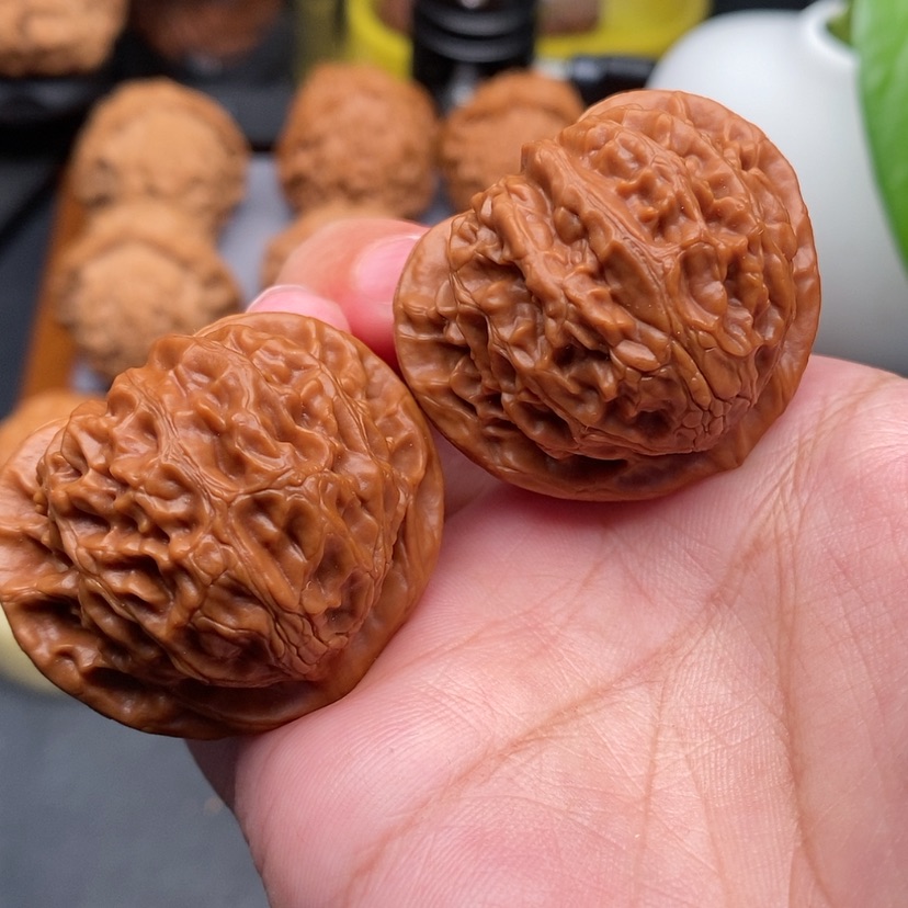 【闪购商品】文玩核桃把件宫灯全品40