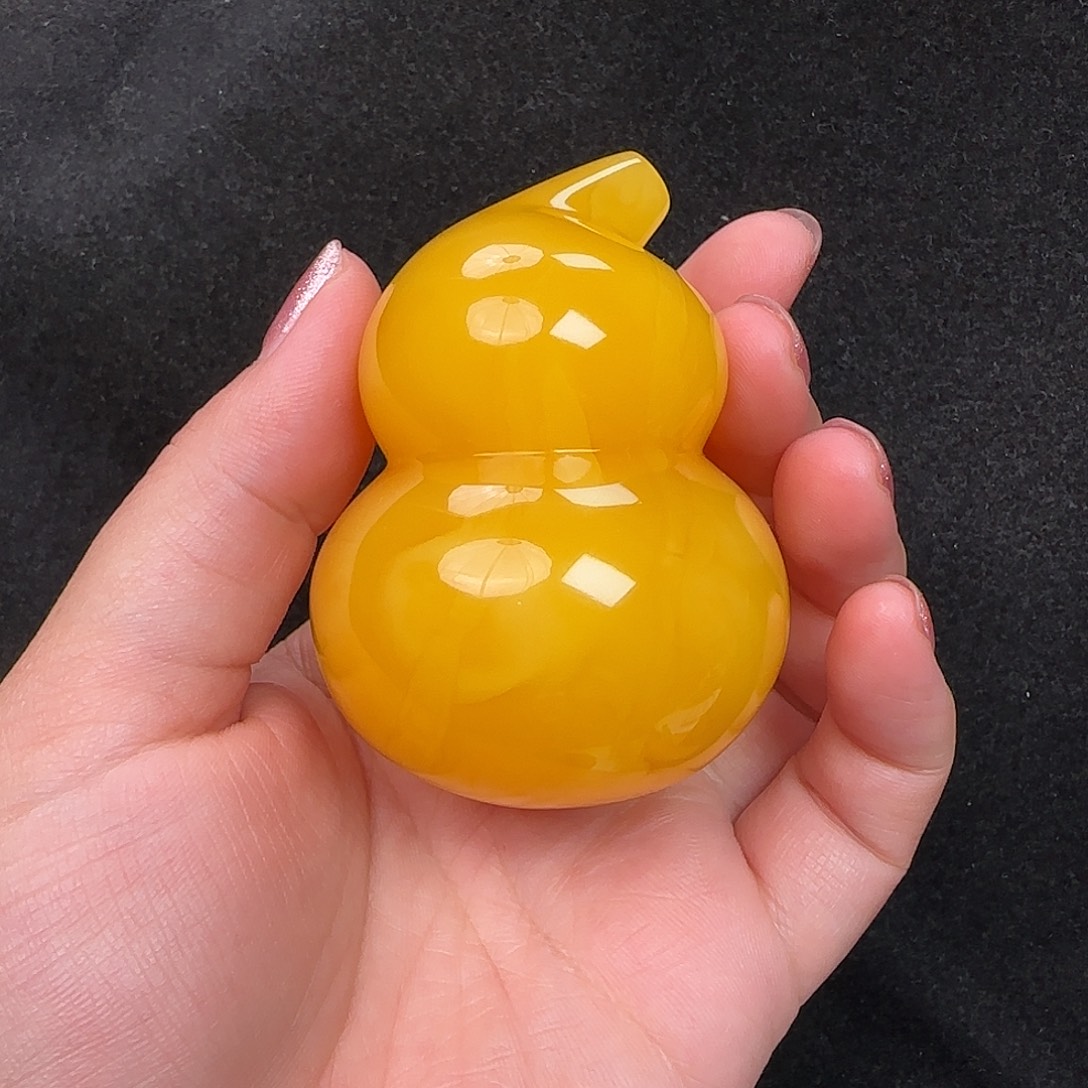 蜜蜡未镶嵌珠宝奇石