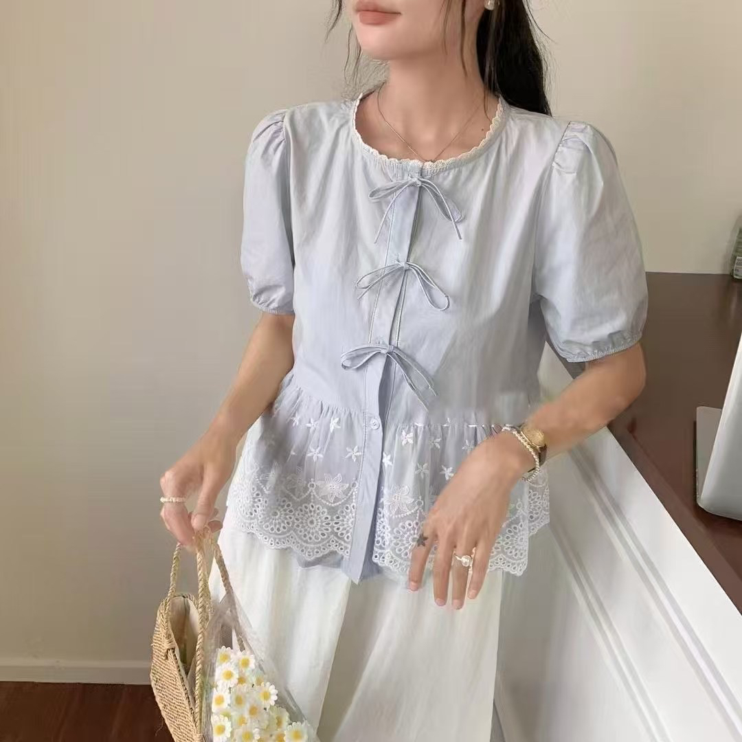 夏季新款法式甜美蝴蝶结系带蕾丝拼接圆领短袖衬衫女