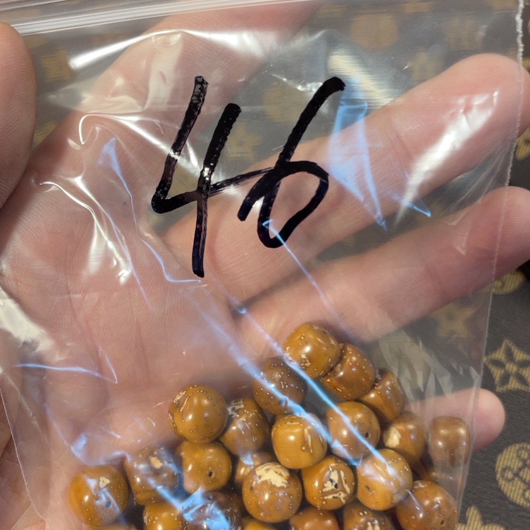 紫金鼠手串11+实心散珠46