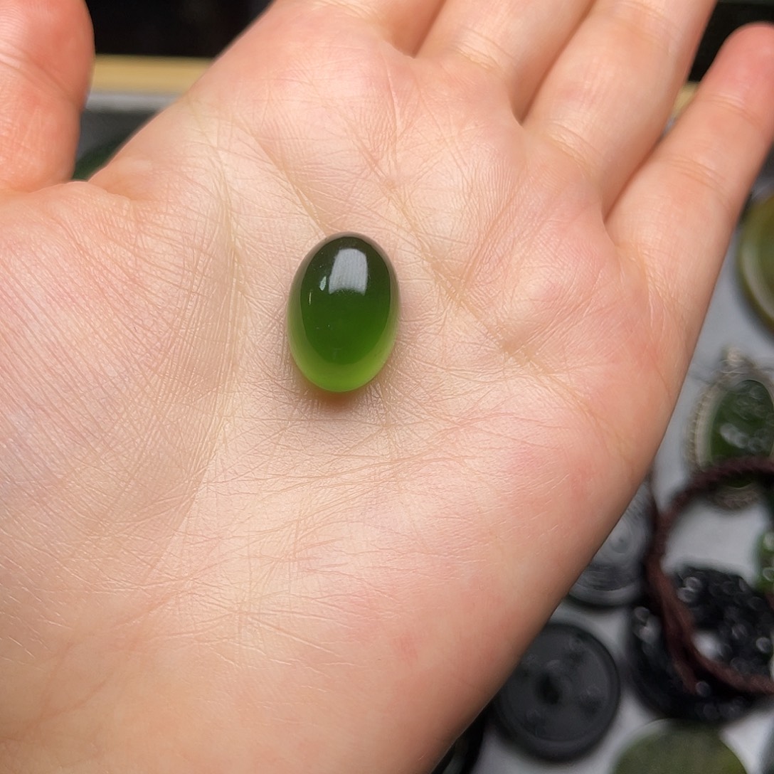 玉***呱蛇纹石玉未镶嵌颈饰