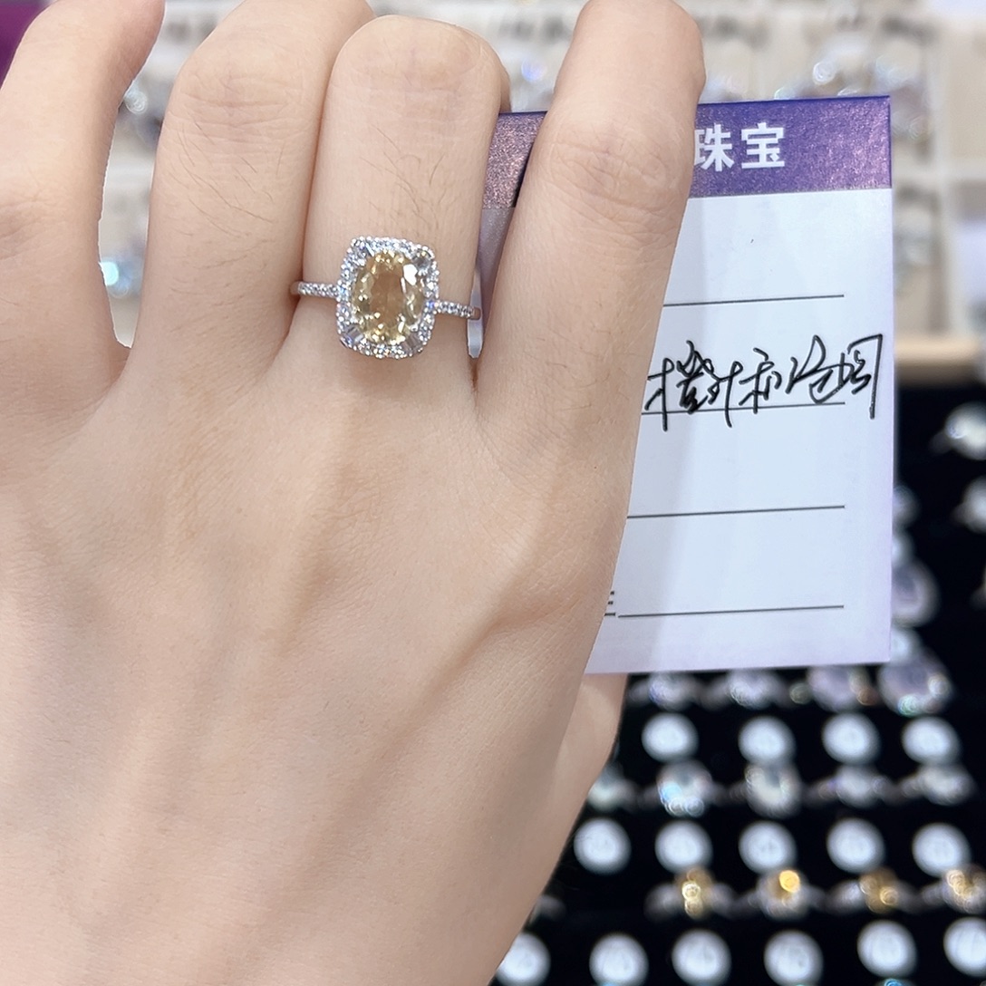 橙***圆银S925镶嵌戒指芙蓉石