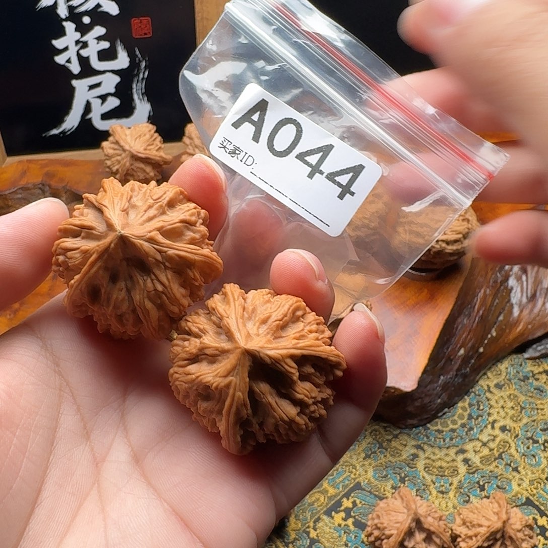 慰***问把件文玩核桃39。044