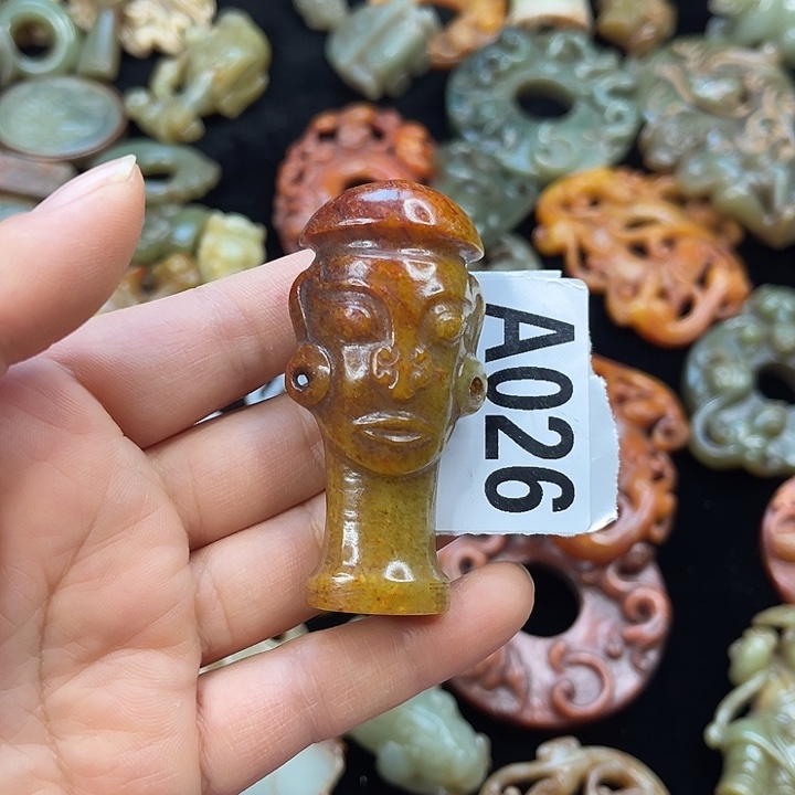 和田玉（糖玉）未镶嵌挂件