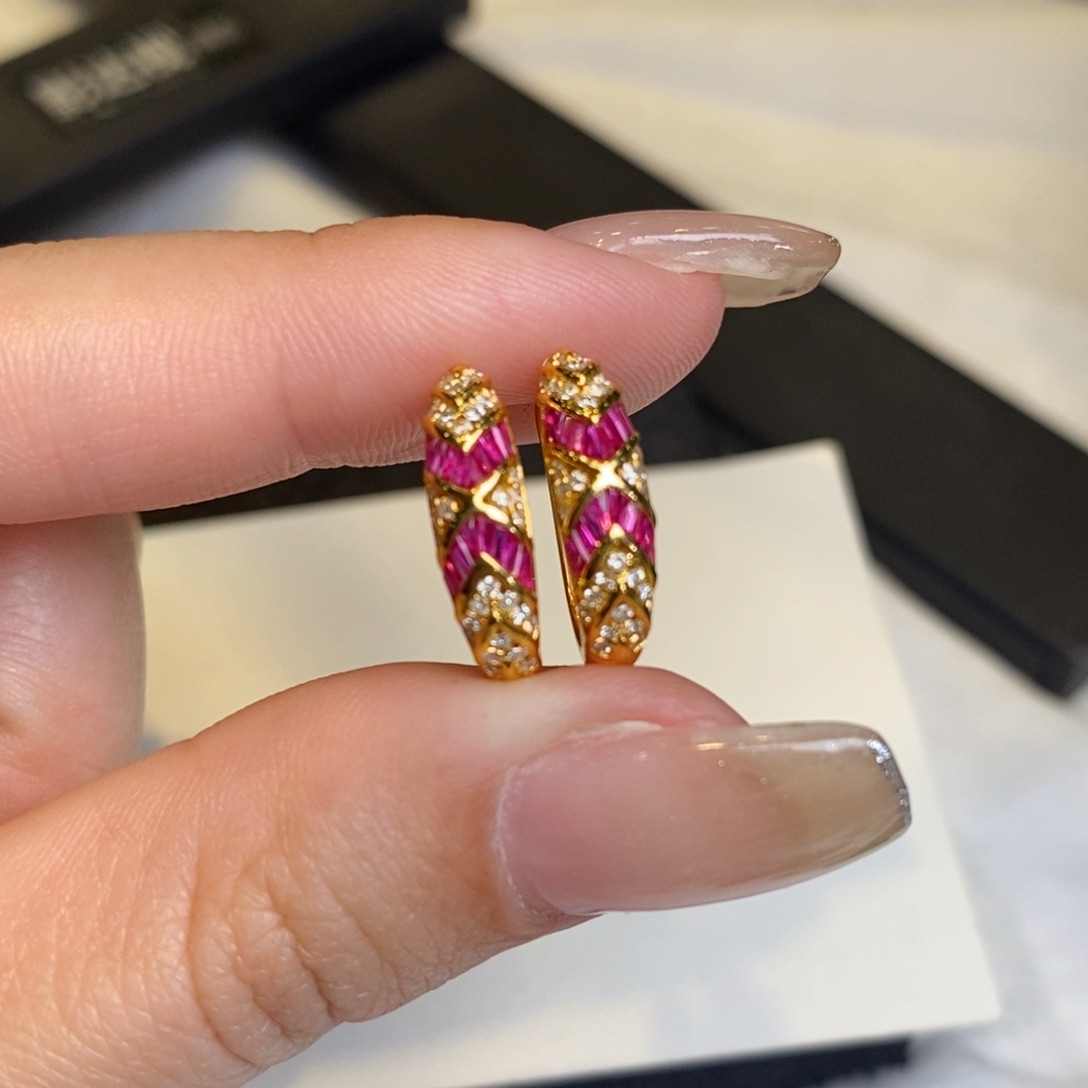 钻石耳饰18K金镶嵌设计款耳扣