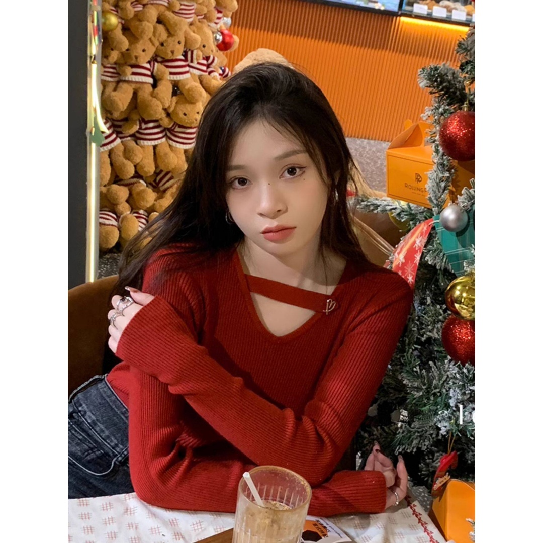 设计感挂脖小心机红色针织上衣女秋冬新款高级感内搭打底衫毛衣