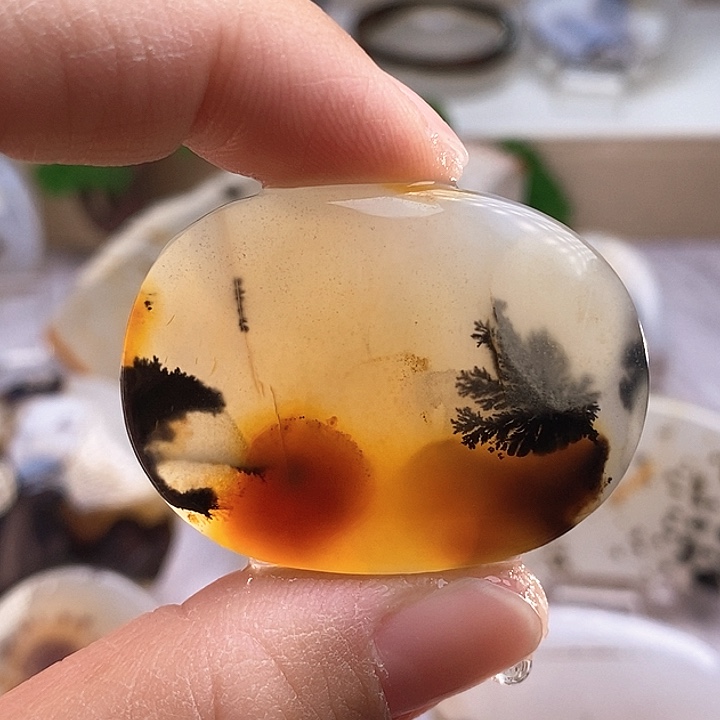 玛瑙/玉髓颈饰未镶嵌