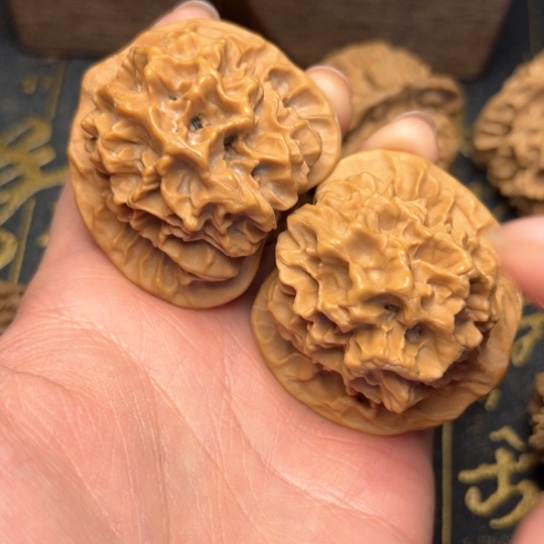 文玩核桃吊坠秦岭核桃9