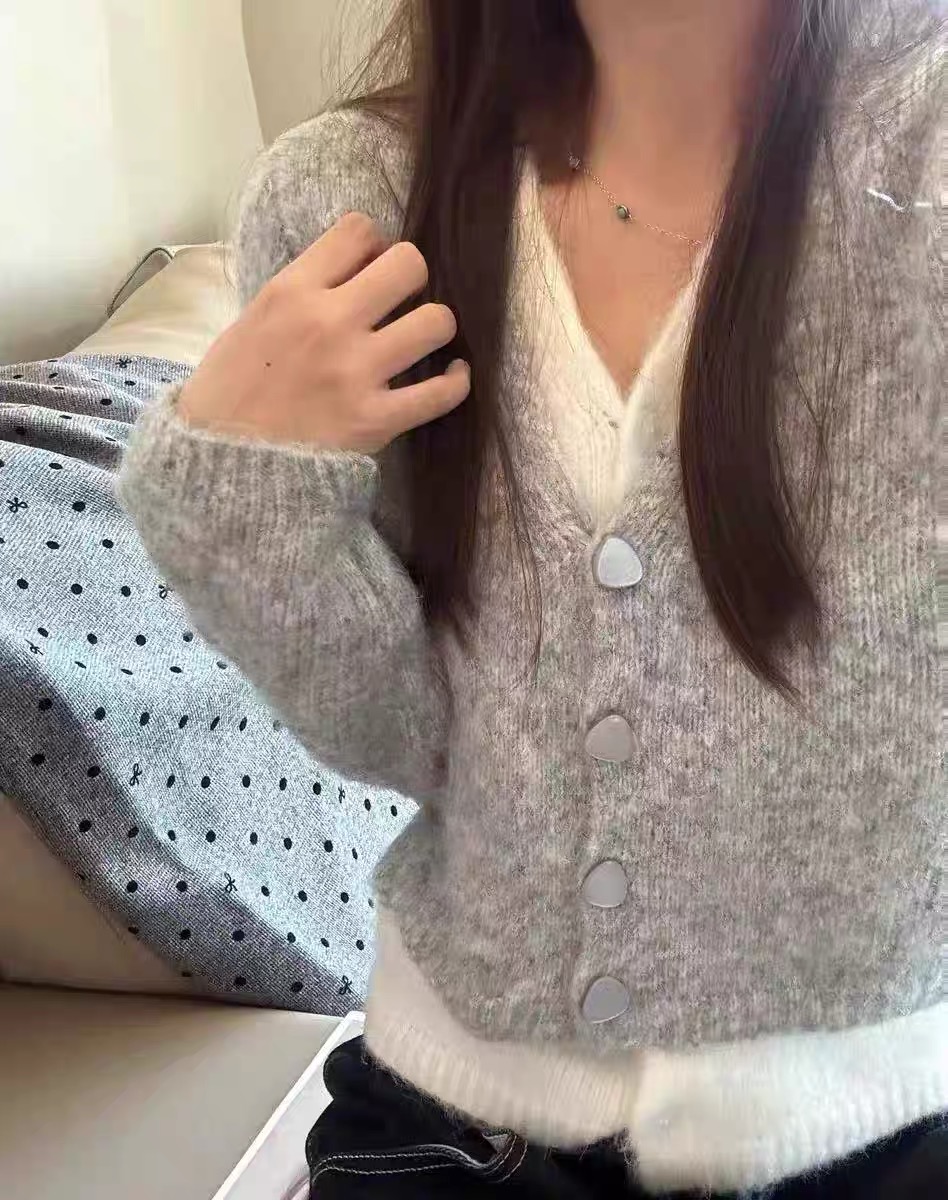 韩系假两件开衫高级感气质毛衣女轻奢高级灰羊绒毛衣