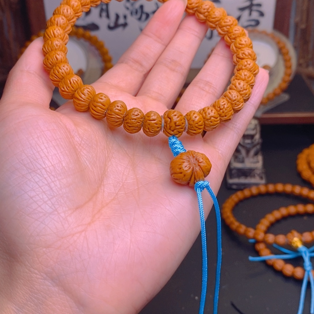 宇***员手串桃核龙文桃核