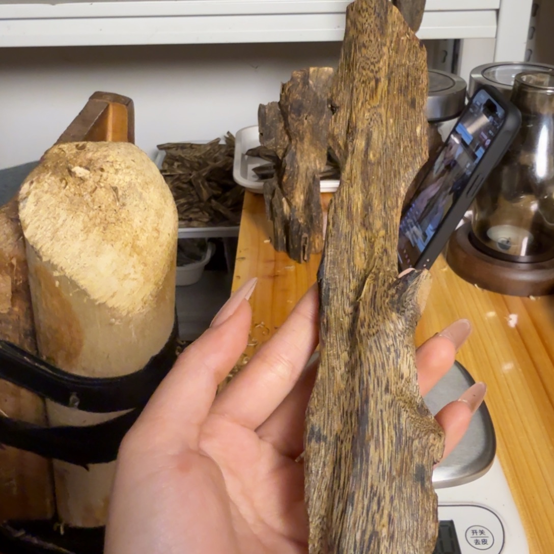 沉香陆河虫漏香40克