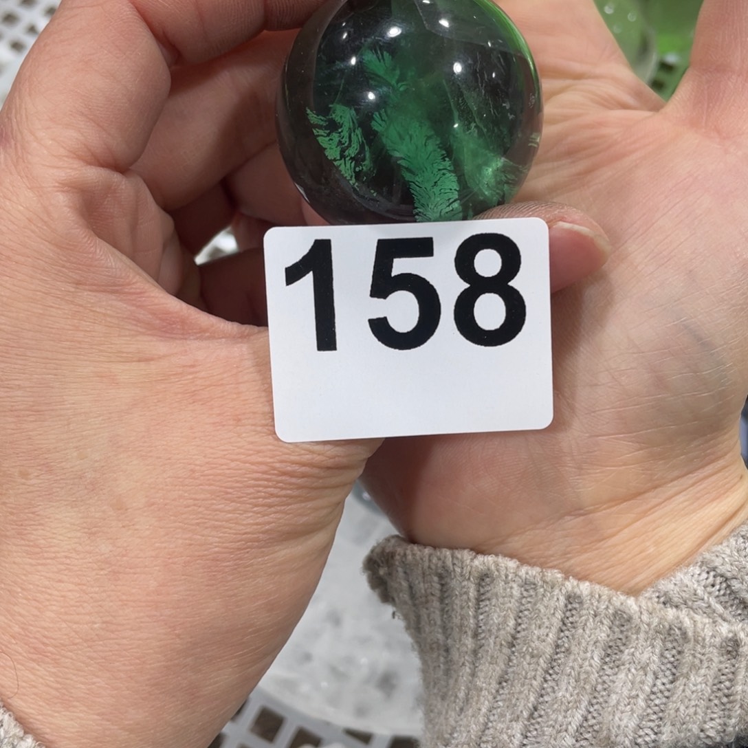 P***一珠宝半成品未镶嵌水晶