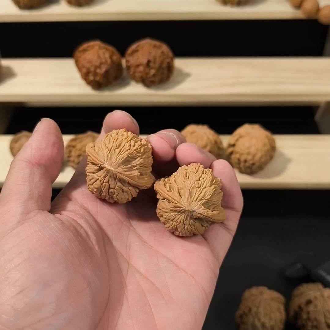 吊坠文玩核桃37绣球