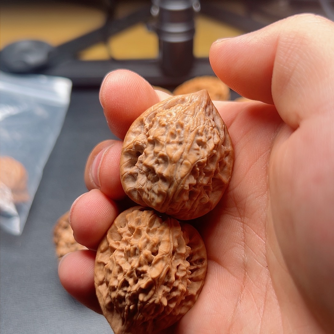 ❀**兒陕西秦皇陵鸡心手把件