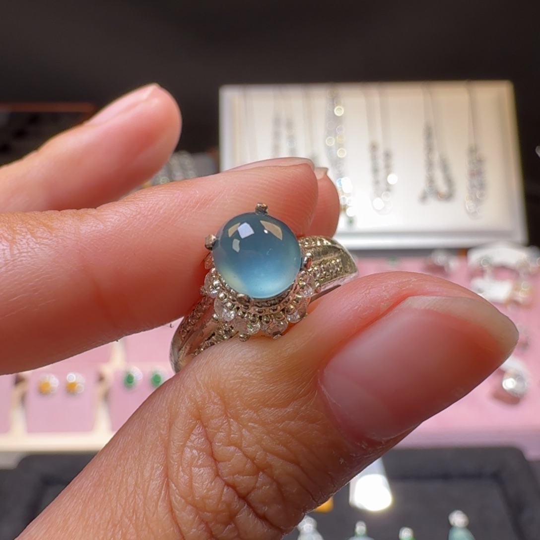 翡翠未镶嵌戒指纯天然缅甸翡翠A货蛋面