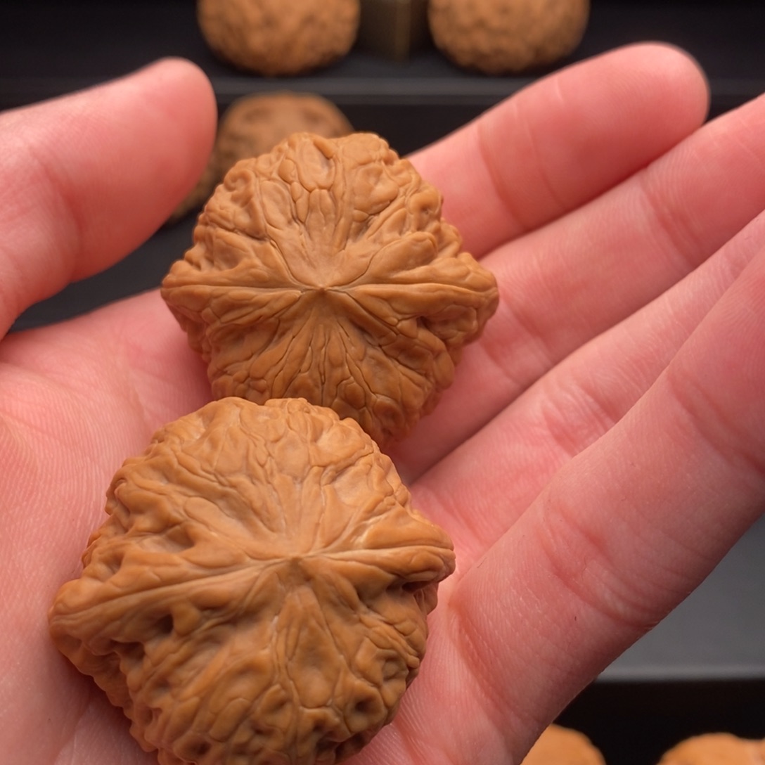 文玩核桃把件你****.铁锤