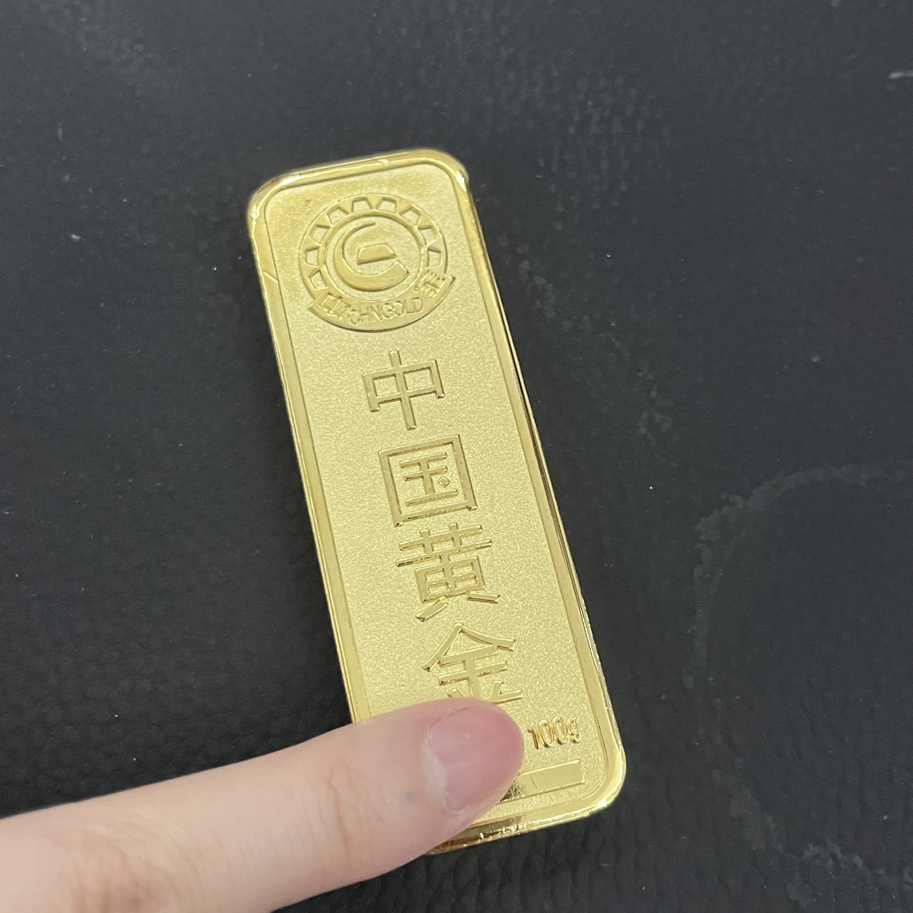26  时尚金色工艺摆件100g