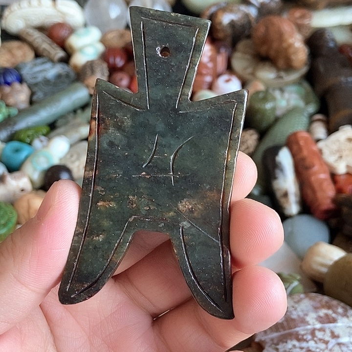 和田玉未镶嵌颈饰32