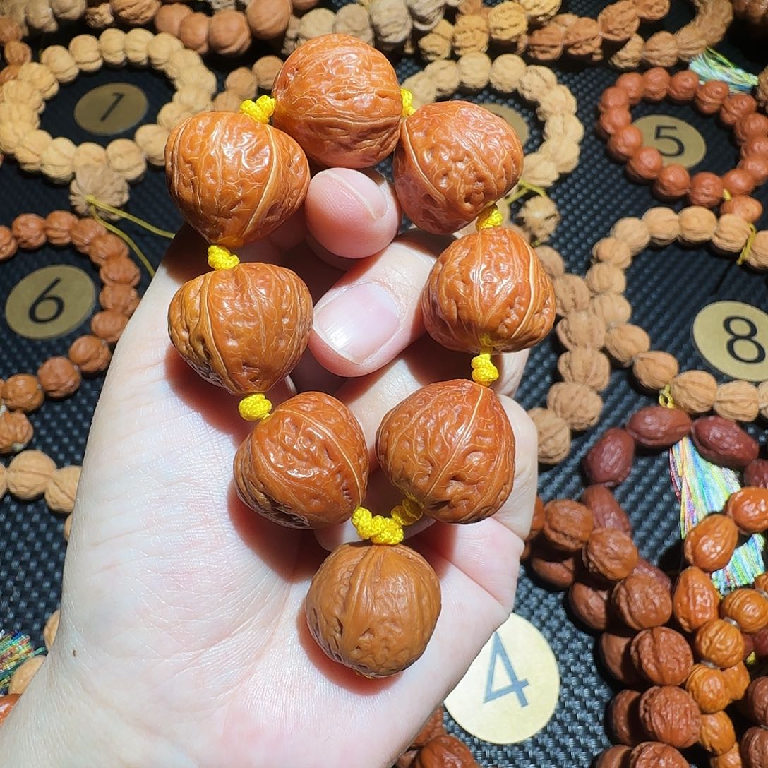 木质类文玩核桃吊坠元宝桃心绕指柔