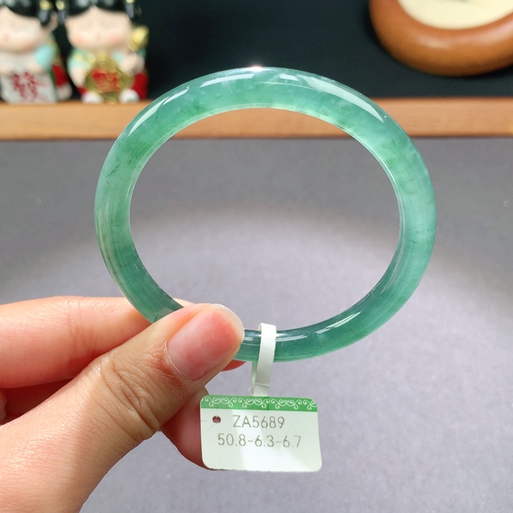 翡翠手镯未镶嵌天然翡翠手镯叮当镯