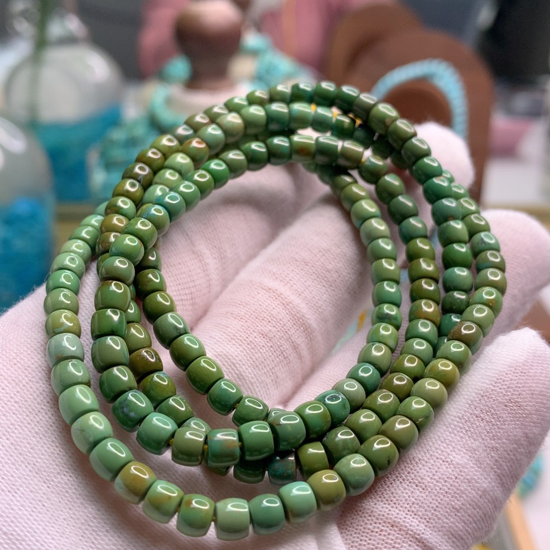 绿松石未镶嵌饰品