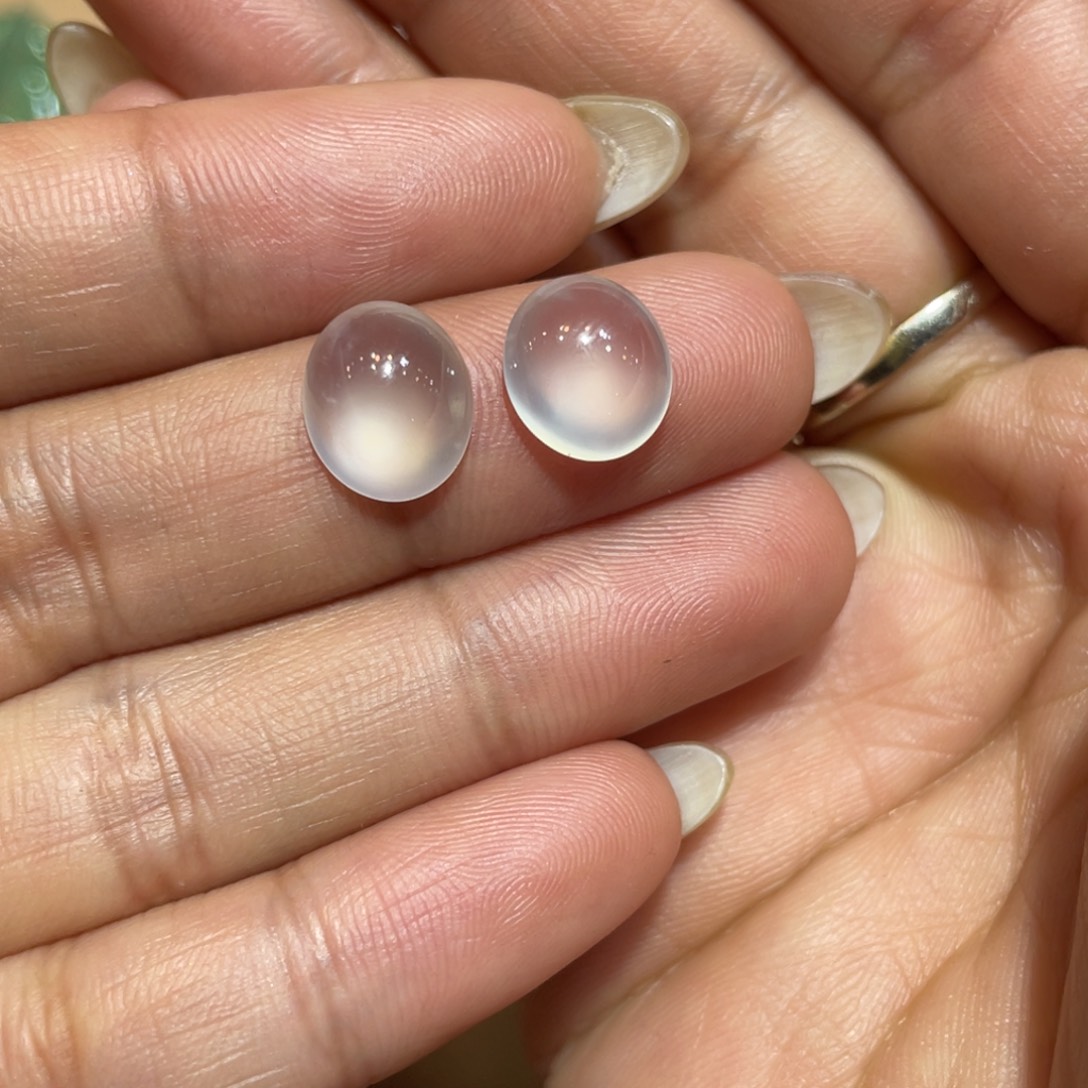 翡翠颈饰未镶嵌蛋