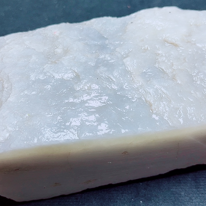 和田玉（糖玉）未镶嵌珠宝奇石