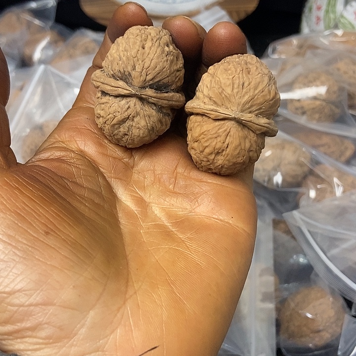 把件文玩核桃云南铁核桃基地23