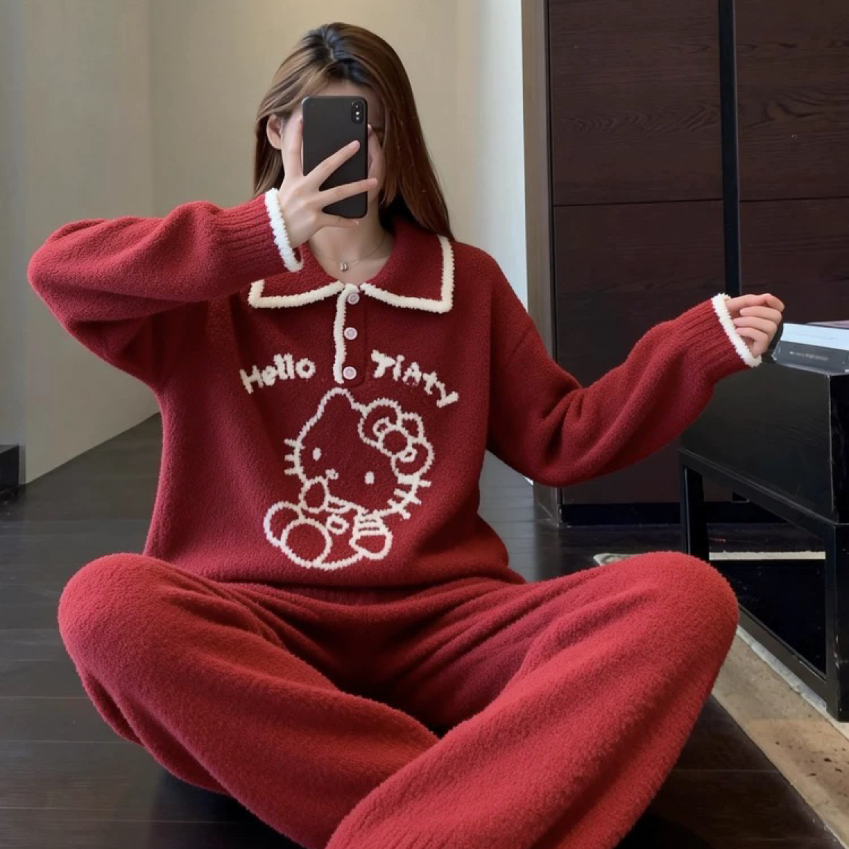 半边绒过年红Kitty翻领睡衣女秋冬季加厚保暖可外穿家居服ALE