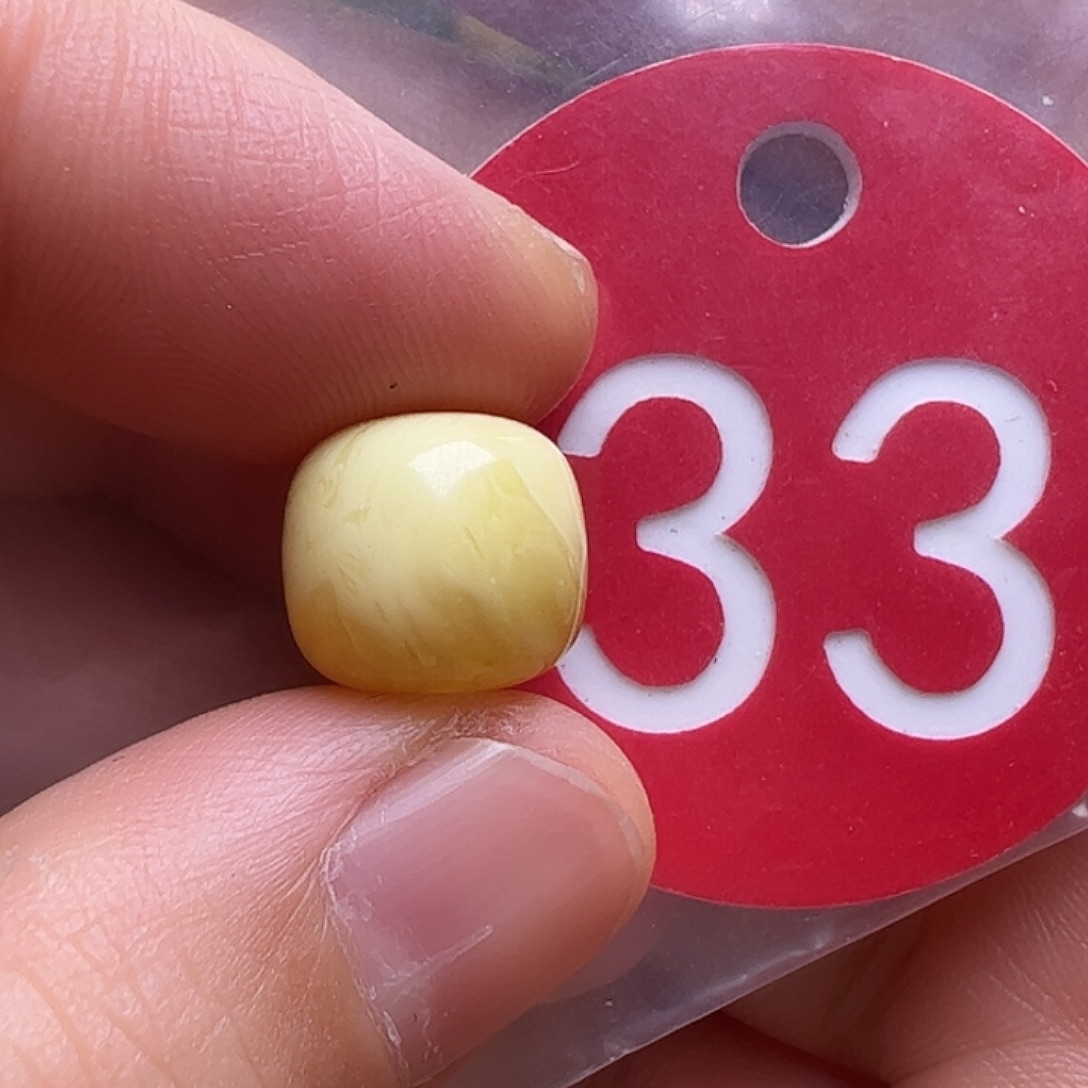 蜜蜡未镶嵌珠宝奇石10.8m m