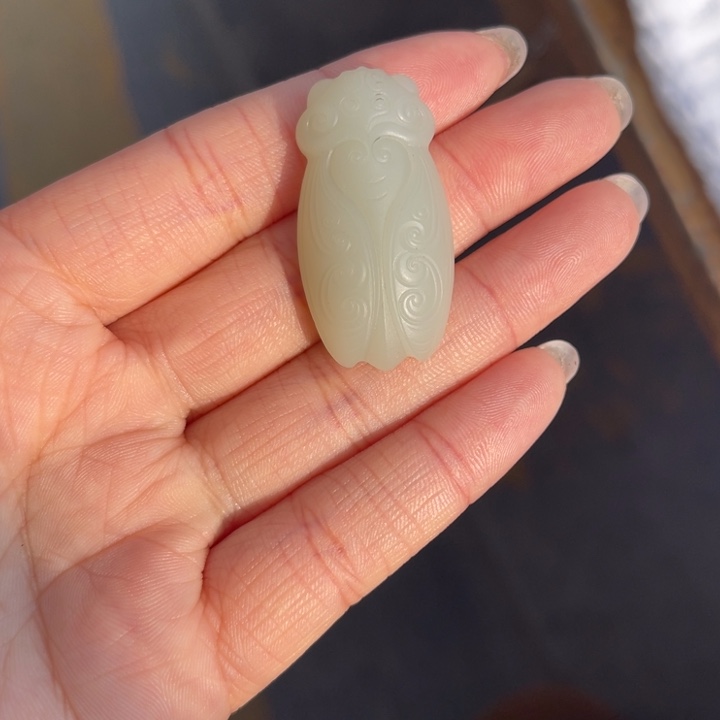 弹***团和田玉未镶嵌颈饰