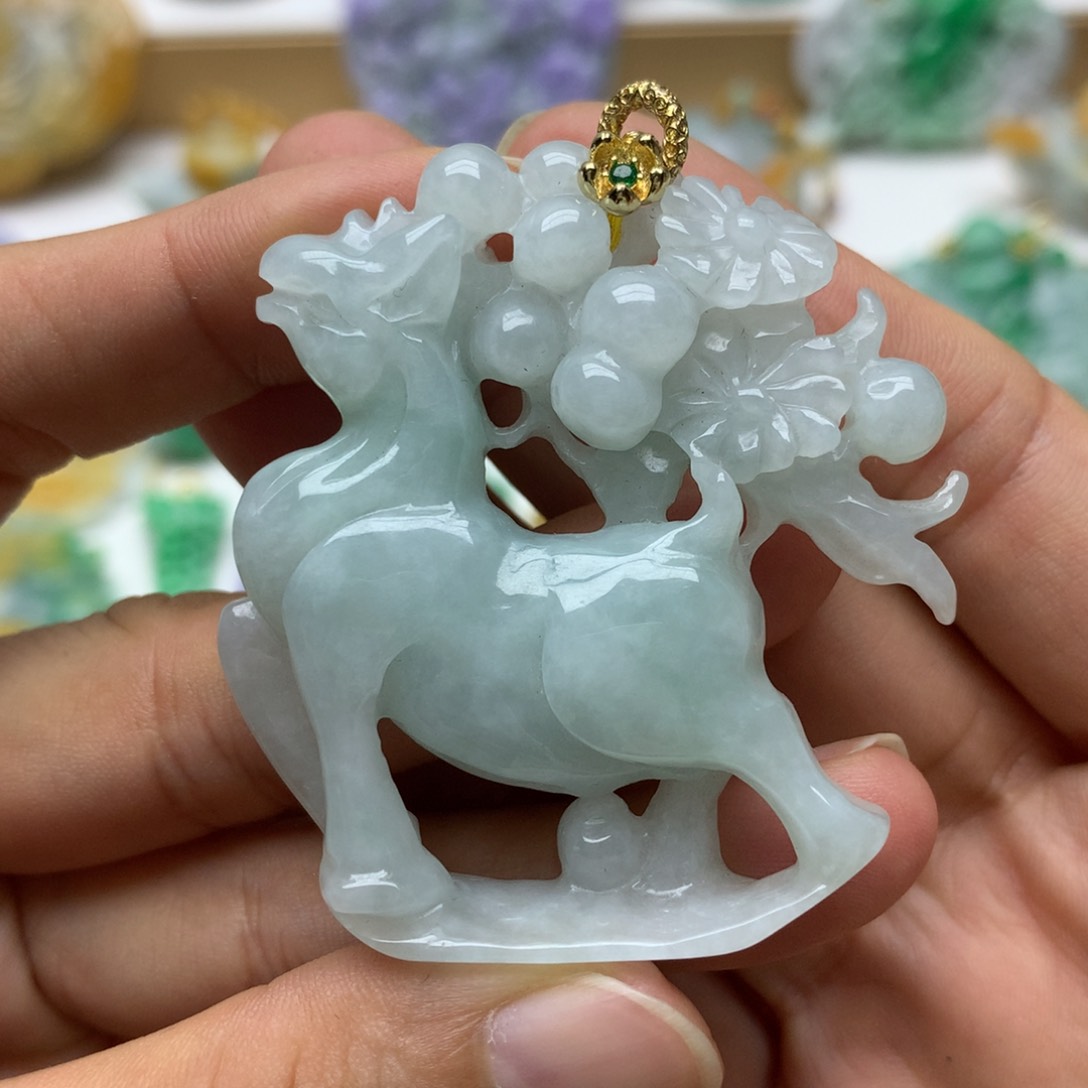 翡翠未镶嵌颈饰翡翠