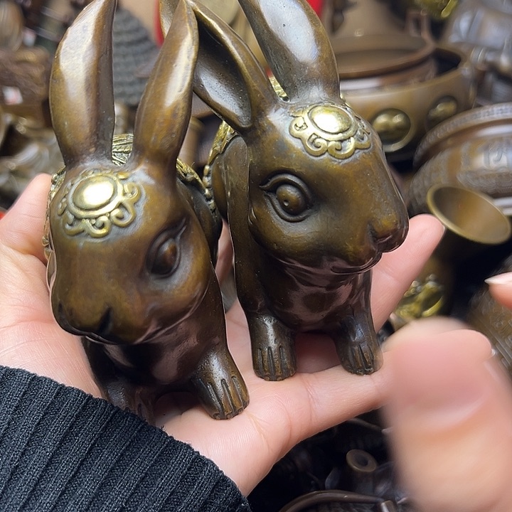 铜器摆件老王直播间