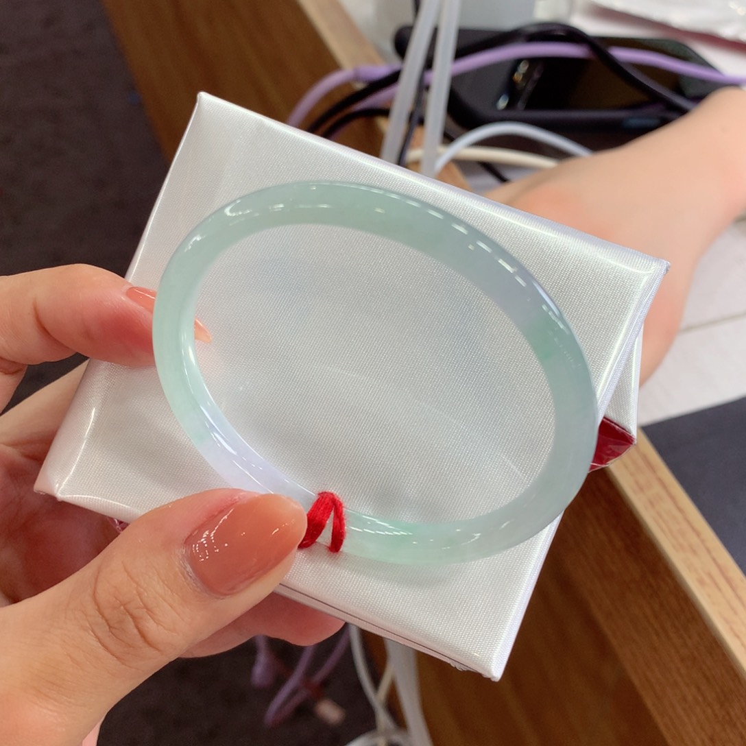 7***潇翡翠未镶嵌手镯天然Ａ货翡翠56贵妃