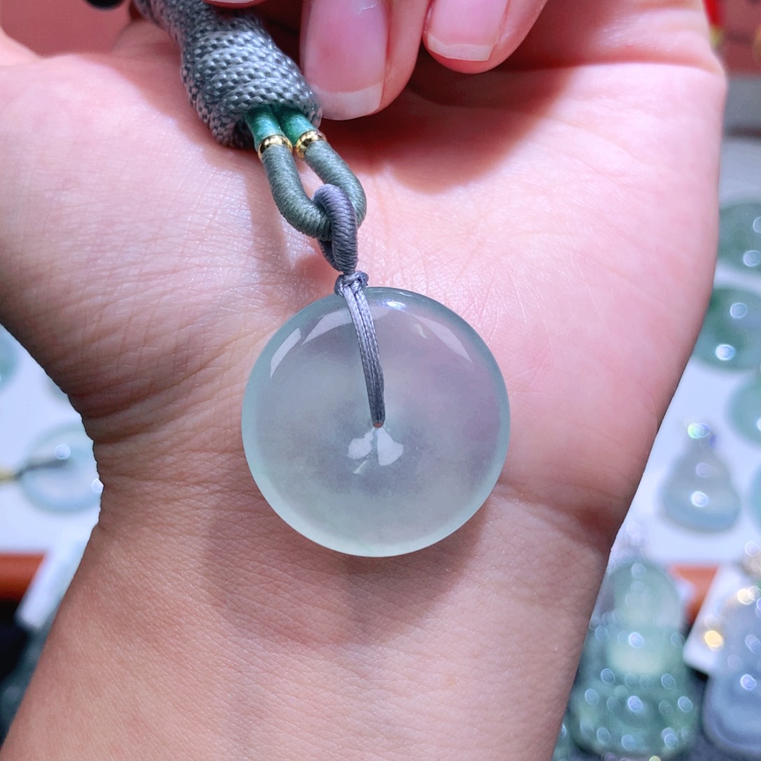 翡翠未镶嵌颈饰扣子