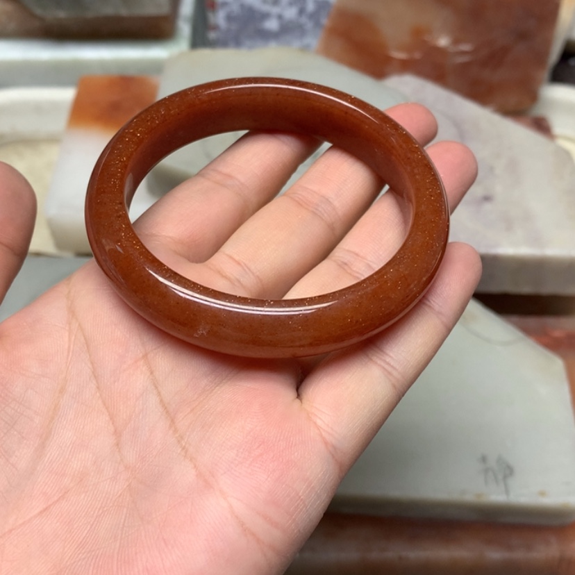 【闪购商品】石英质玉手镯未镶嵌55.5