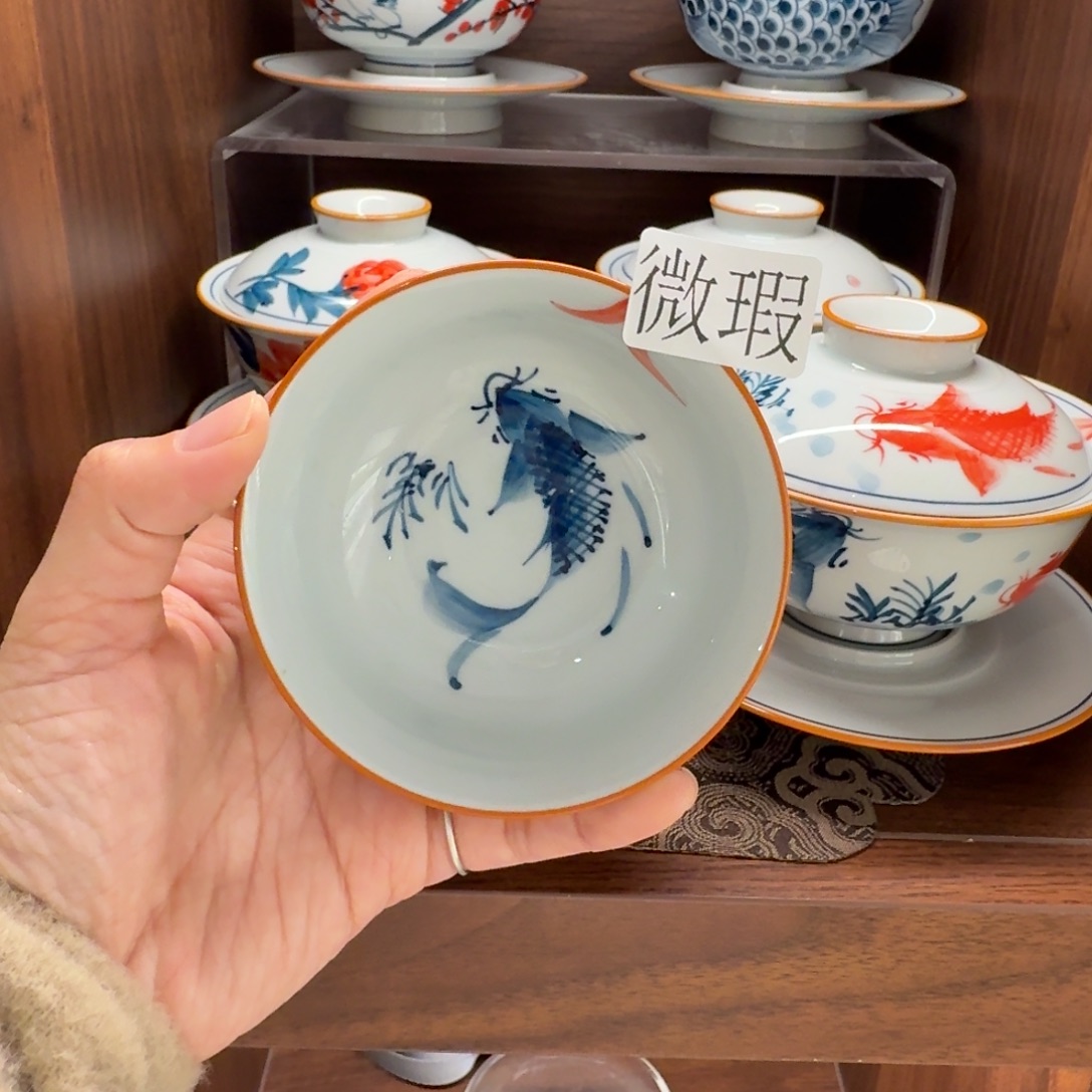 釉下手绘茶具微瑕