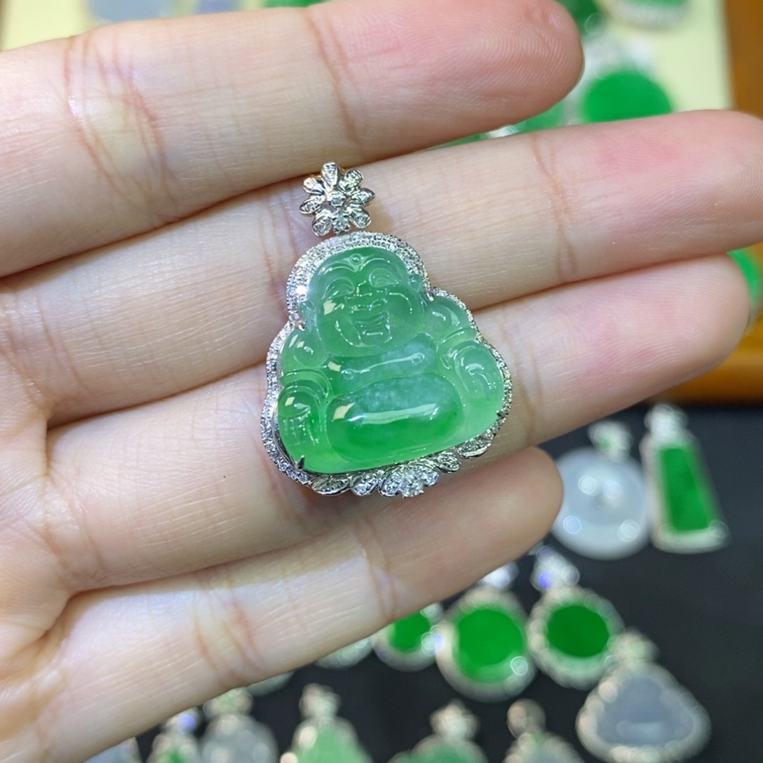 翡翠吊坠(不含链)18K金镶嵌