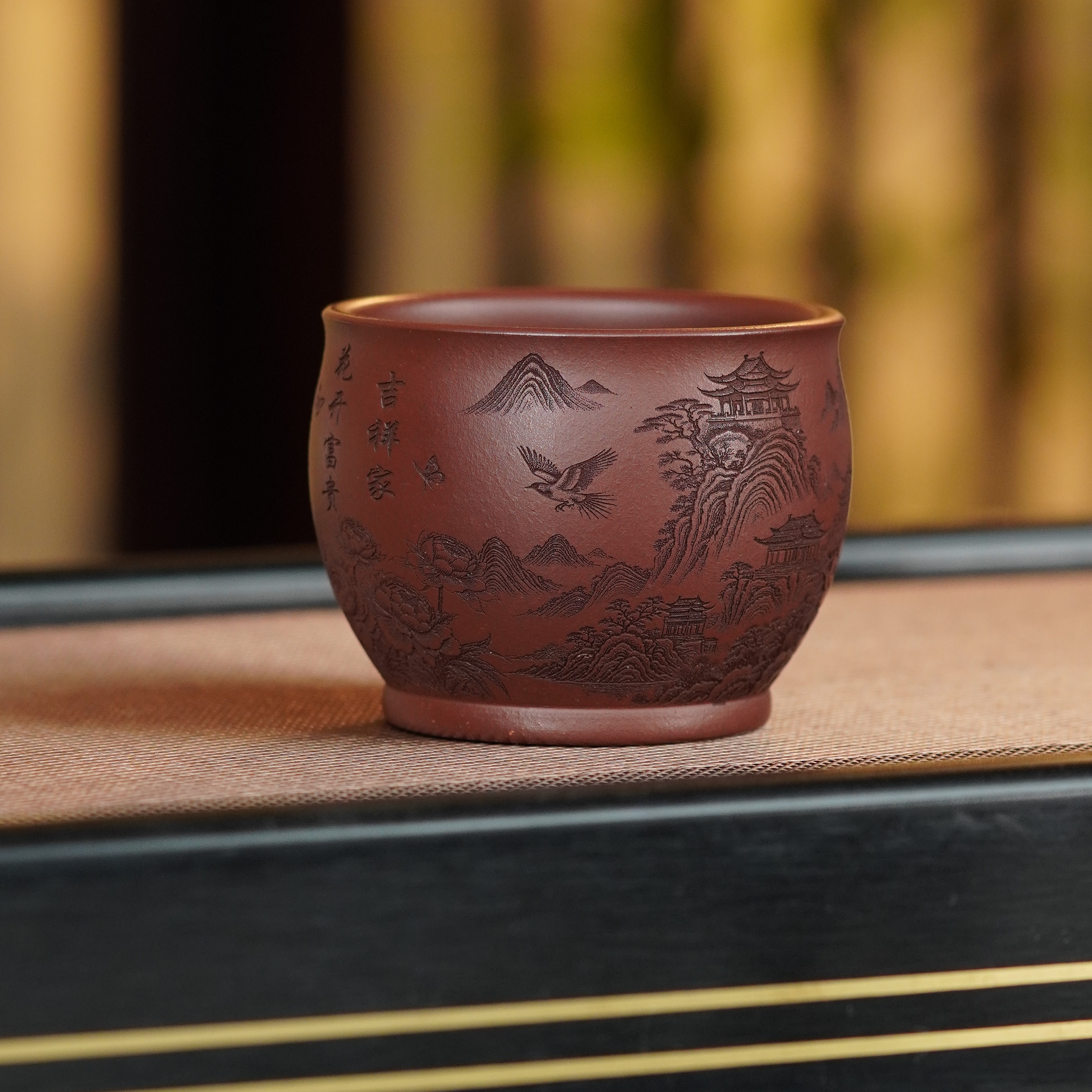 宜兴原矿紫砂龙血砂全手工刻绘莺歌燕舞鸟语花香高档主人品茗杯
